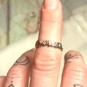 NWOT Silver Elephant Ring
